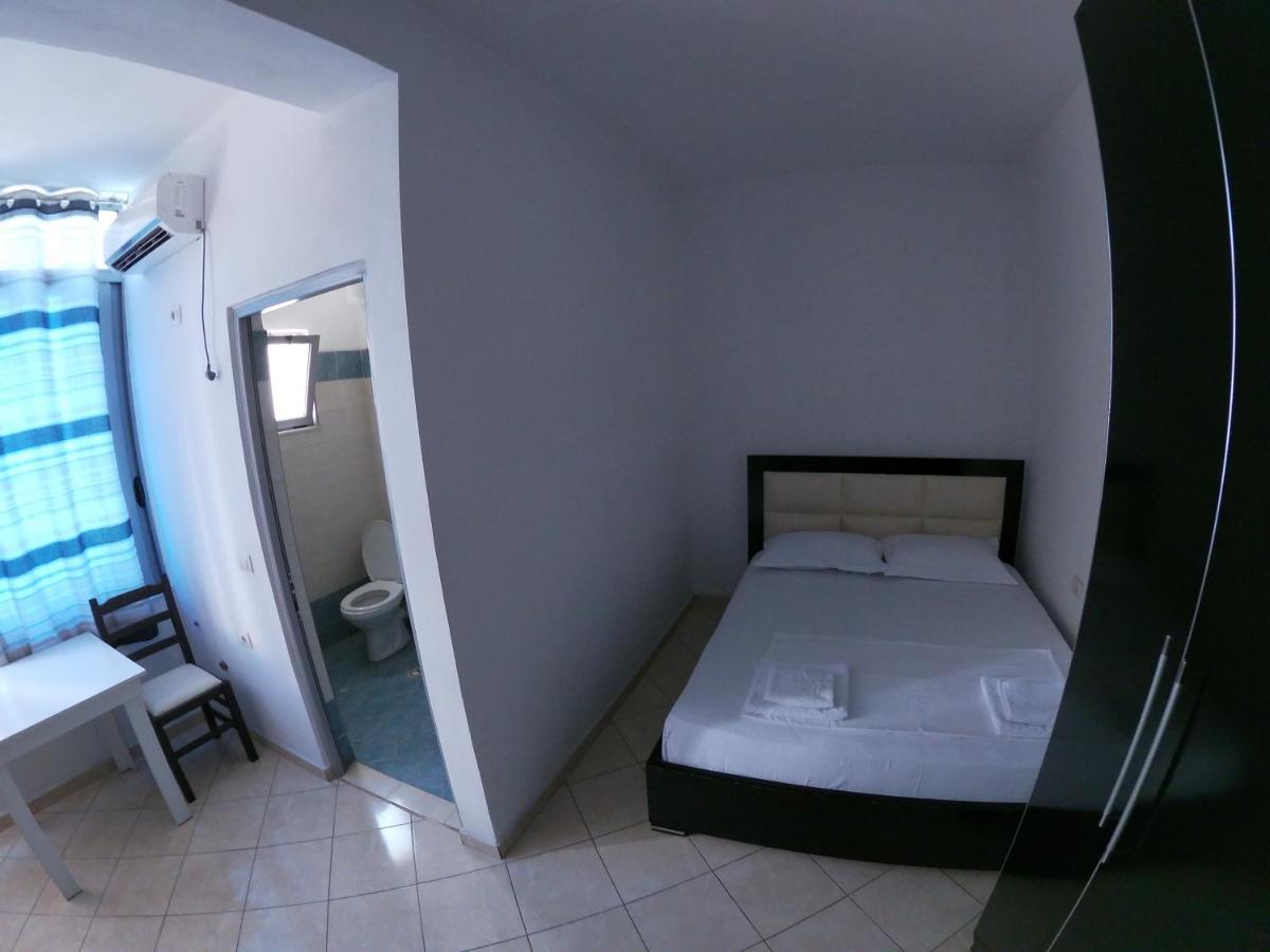 Honey Apartments Near Promenade Sarandë Dış mekan fotoğraf