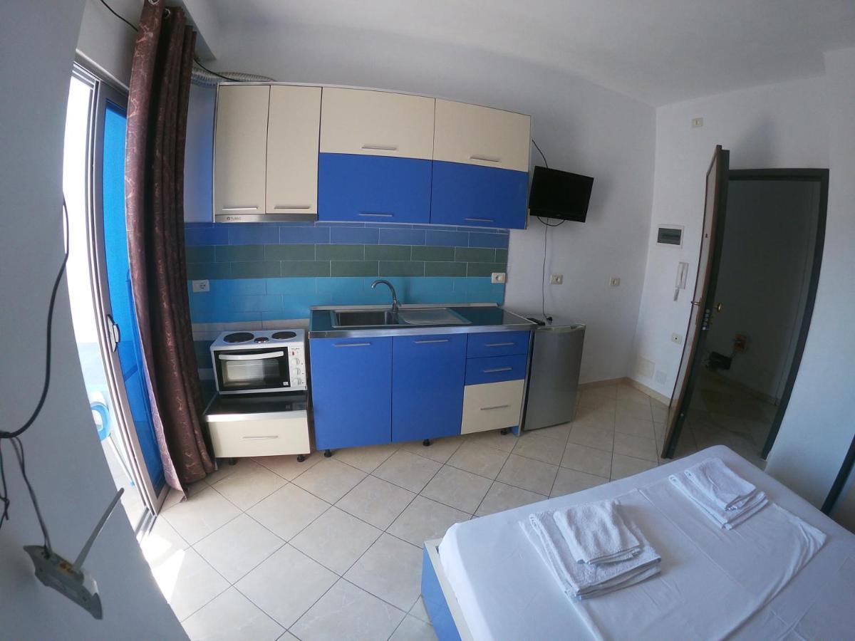 Honey Apartments Near Promenade Sarandë Dış mekan fotoğraf